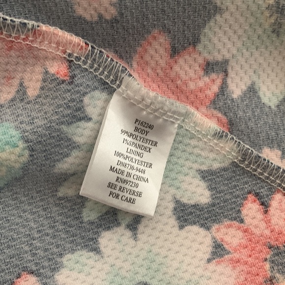 Stretchy & Comfy Floral Sundress - Picture 5 of 5